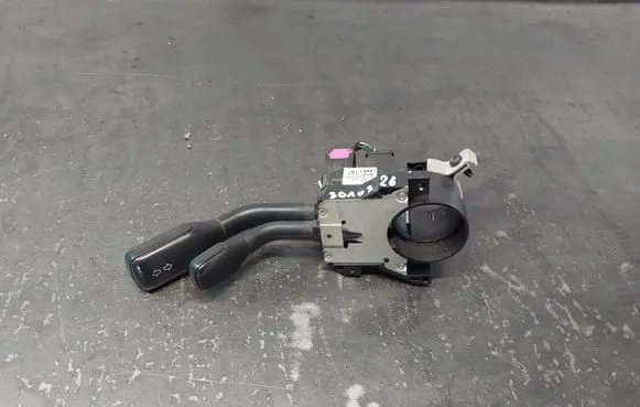 Audi A4 S4 B5 8D Indicator stalk 4D0953513D