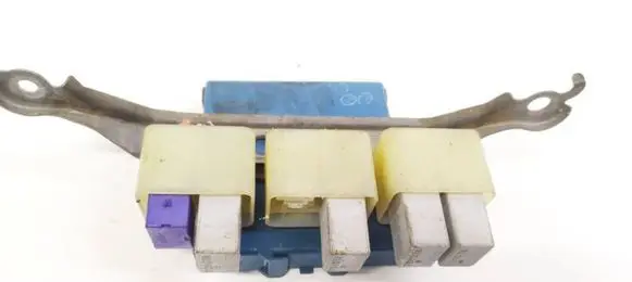 Toyota Corolla Verso AR10 Fuse box set