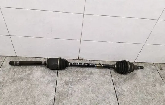 Mercedes-Benz ML W164 Front driveshaft A1643301901
