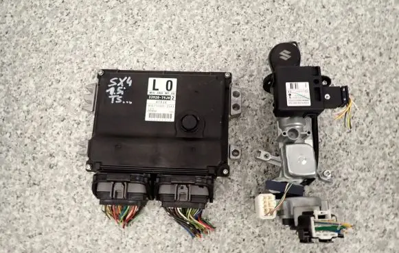 Suzuki SX4 Other control units/modules 33920-79J0
