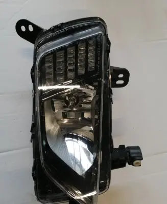 Volkswagen Polo VI Front fog light 2Q0941661135