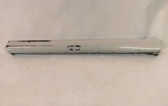 Mercedes-Benz Vito Viano W447 Side skirt front trim A4476905901