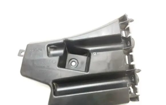 Volvo S60 Front bumper mounting bracket 30796626