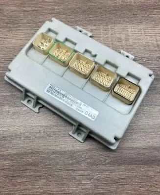 Chrysler Grand Voyager IV Central body control module P05082504AD 050825 04AD