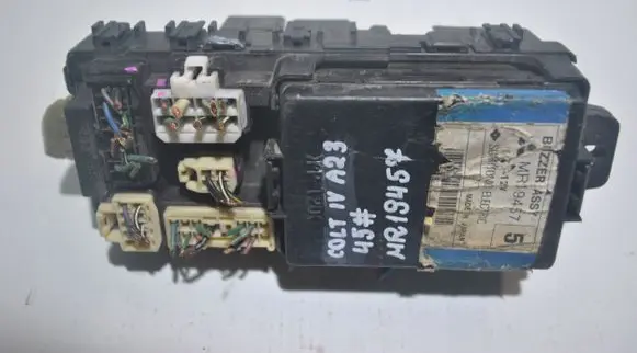 Mitsubishi Colt Fuse box set MR19457