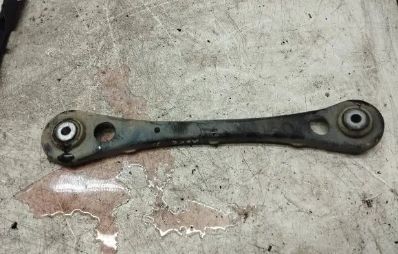 Audi A6 S6 C6 4F Rear upper control arm/wishbone 4F0501529E