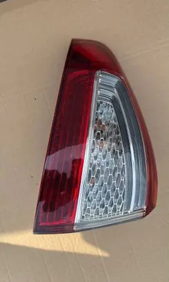 Ford Mondeo MK IV Rear/tail lights BS7113405C BS7113406A
