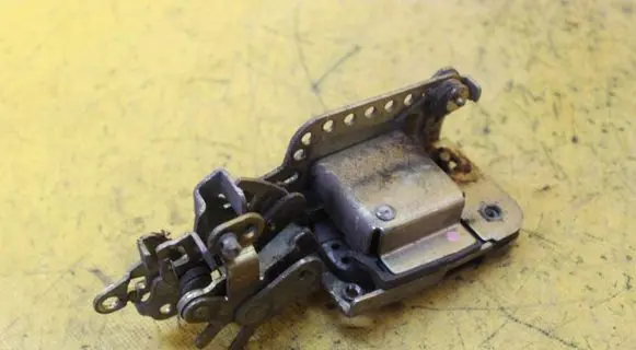 Volkswagen Multivan T4 Front door lock