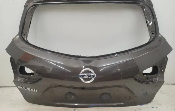 Nissan Pulsar Tailgate/trunk/boot lid
