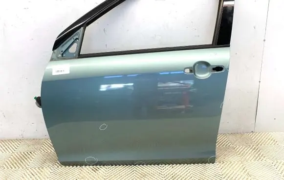 Suzuki Swift II Front door 