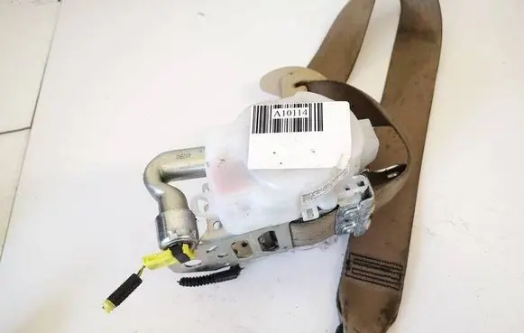 Lexus IS 220D-250-350 Front seatbelt 7m7750p 7m7750-p