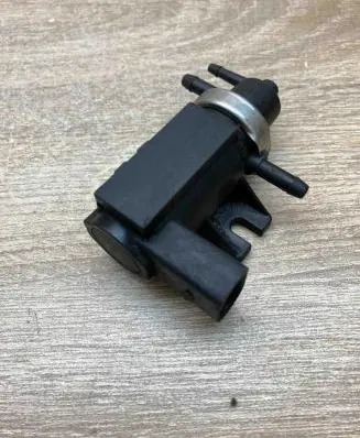 Volkswagen PASSAT B5.5 Turbo solenoid valve 1J0906627