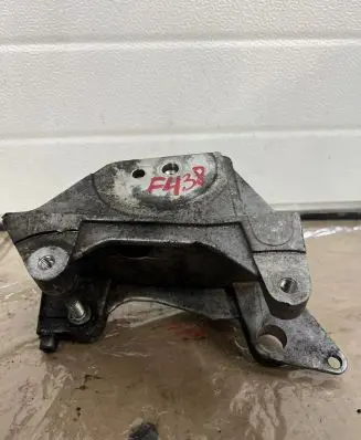 Peugeot 307 other engine part 9636301380 F438
