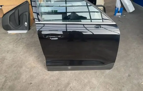 Volvo XC40 Front door 