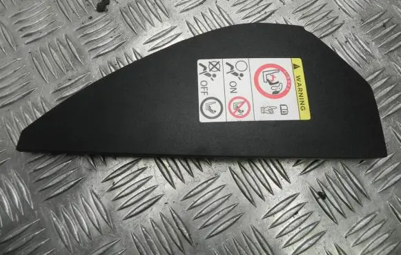 Tesla Model S Centre console side trim rear 102836200A I11225