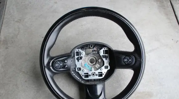 Mini Cooper Countryman R60 Steering wheel 111KM