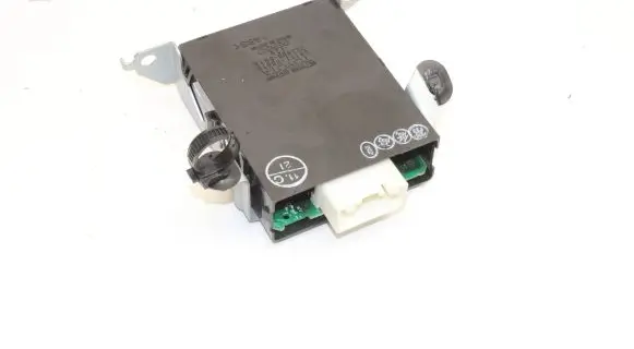 Lexus LS 430 Gateway control module 8911150010