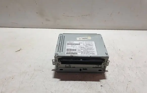 Volvo XC70 Radio/CD/DVD/GPS head unit 31260542