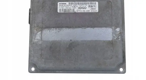 Ford Focus Engine control unit/module S120977016F 4DGD