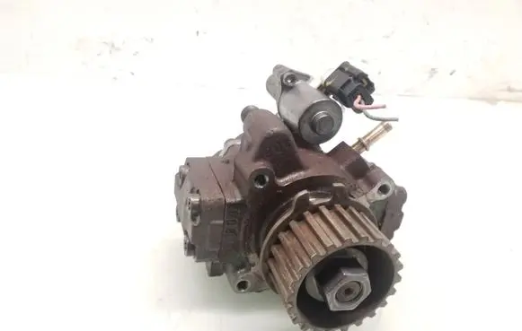 Citroen DS5 Fuel injection high pressure pump 5SW40894 A2C53381555 9672605380