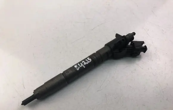 Volvo V60 Fuel injector 31272690