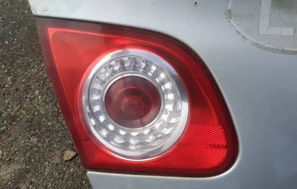 Volkswagen PASSAT B6 Tailgate rear/tail lights