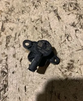 Volvo XC40 Airbag deployment crash/impact sensor 31451503