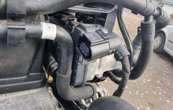 Skoda Fabia Mk3 (NJ) Throttle valve 04C133062C