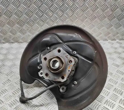 Audi Q7 4M Rear wheel hub 4M0505431AE