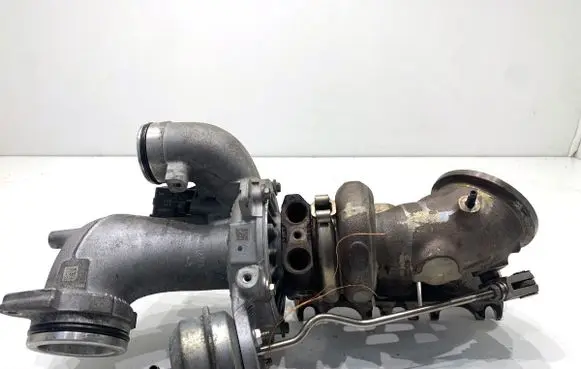 Mercedes-Benz C W205 Turbo A2760901480