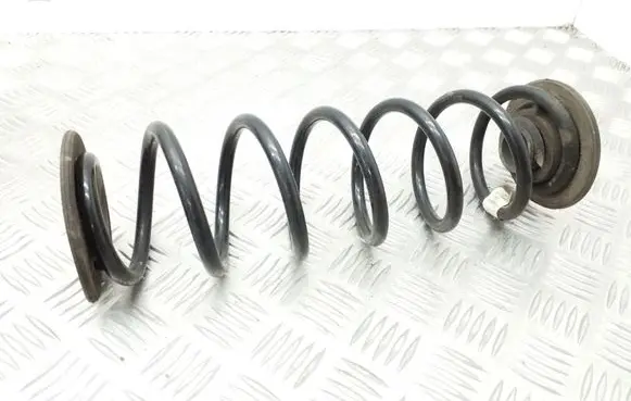 Skoda Octavia Mk3 (5E) Rear coil spring 5Q0511121AC 5Q0512149A