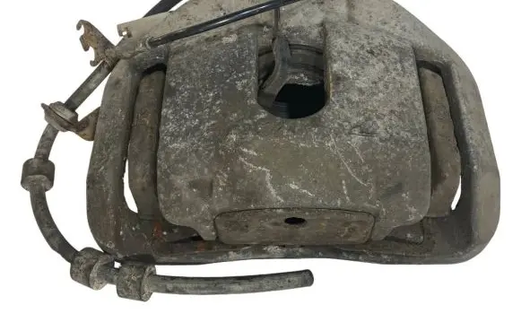 BMW 5 E60 E61 Front brake caliper 6030324