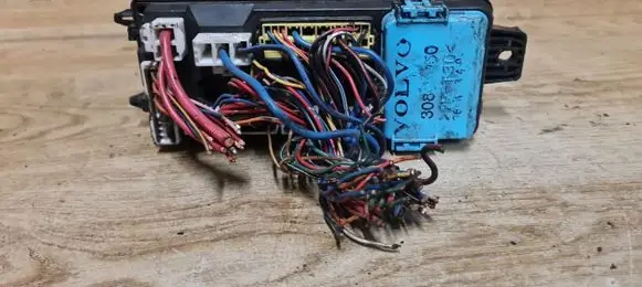 Volvo S40, V40 Fuse box set 30807016