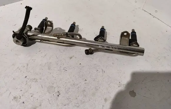 Audi A4 S4 B6 8E 8H Fuel injector 06B133551K 1169A00117