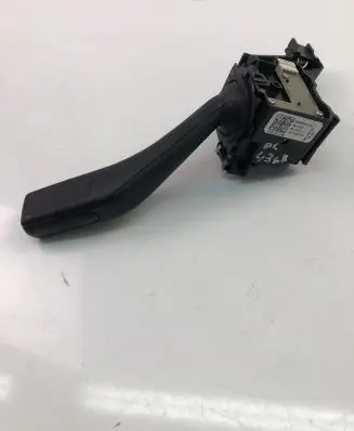 Volkswagen Caddy Indicator stalk 1K0953513E