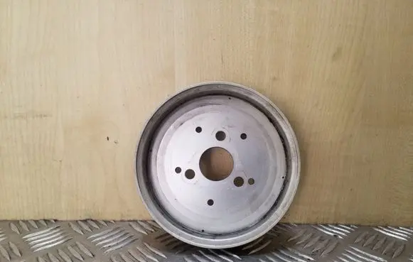 Audi A6 Allroad C5 Power steering pump pulley 059145255