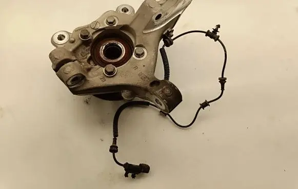 Chrysler Pacifica Front wheel hub 68189018AE