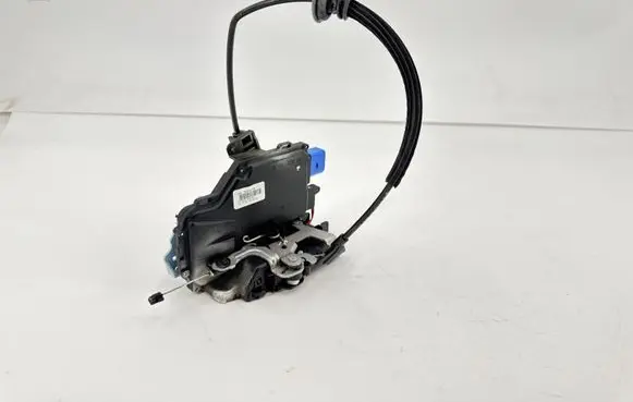 Skoda Octavia Mk2 (1Z) Rear door lock 7L0839016D