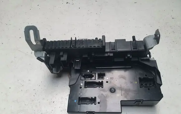 Mercedes-Benz E W212 SAM control unit A2129004901