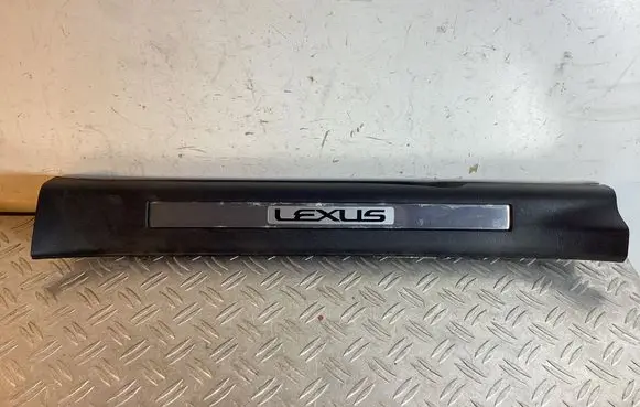 Lexus RX 450H Front sill trim cover 679200E040