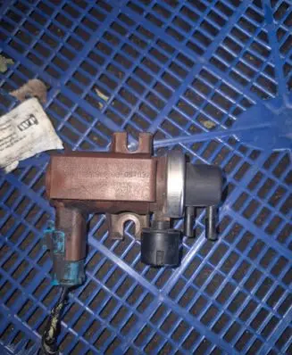Ford C-MAX I Turbo solenoid valve 8005T032