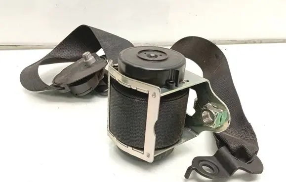 Mercedes-Benz ML W164 Front seatbelt A2518607685