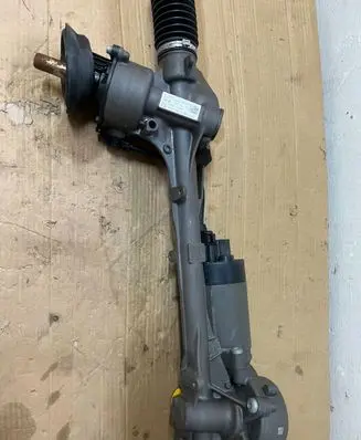 Volkswagen Golf VIII Steering rack