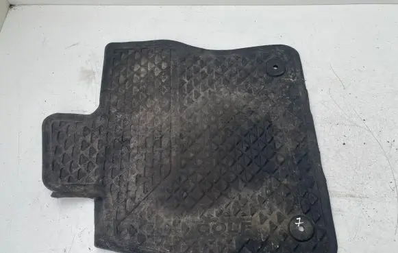 Volkswagen Golf VII Front floor mat 5G1061502