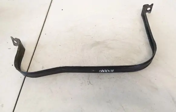 Volkswagen Tiguan Fuel tank mounting bracket 5n0201655