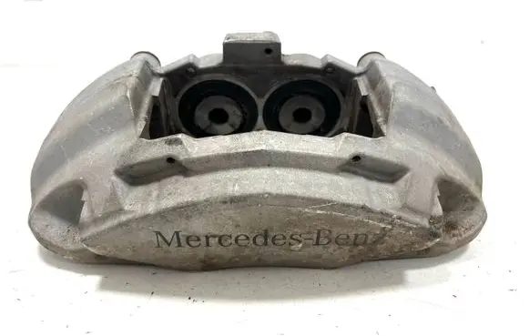 Mercedes-Benz C W205 Front brake caliper 20B69502