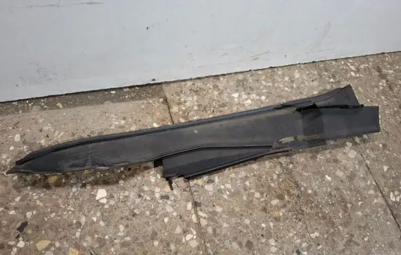 Fender end trim