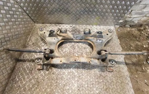 Land Rover Freelander 2 - LR2 Rear subframe 6H525K091AK LR010245