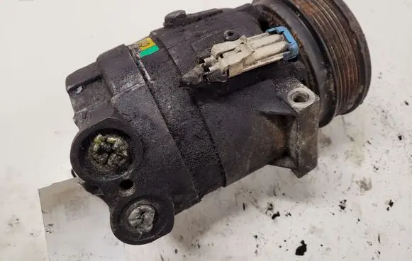 Opel Zafira B Air conditioning (A/C) compressor (pump) 13197197 KP2 7197