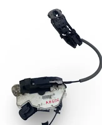 Seat Leon (5F) Coupe door lock (next to the handle) 5K1837015E